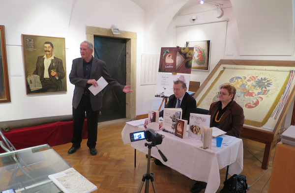 IMG_4526 600 domaćin predstavlja goste